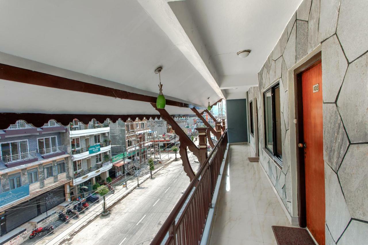 Hotel Peace Plaza Покхара Экстерьер фото