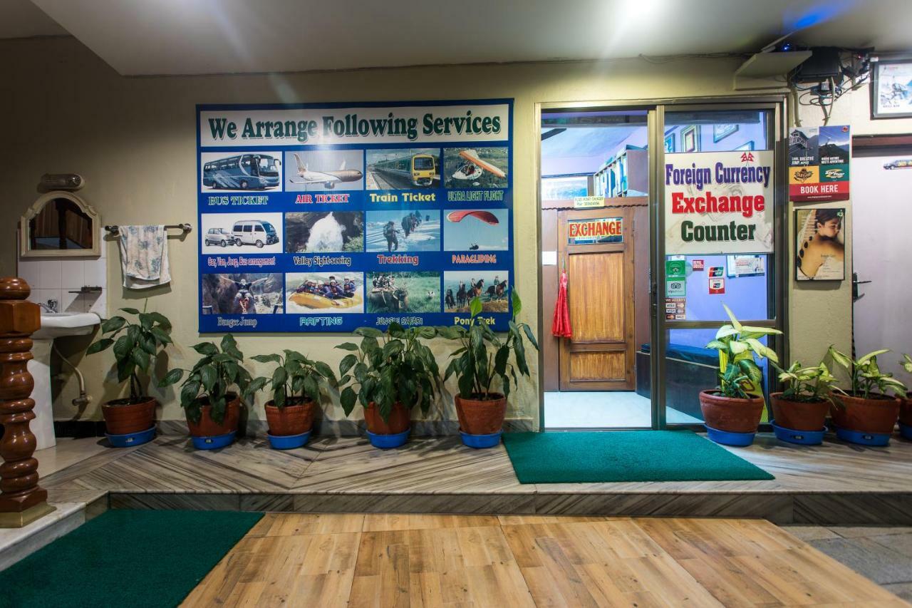 Hotel Peace Plaza Покхара Экстерьер фото